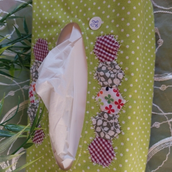 Preview: Taschentuch Box Olga 28