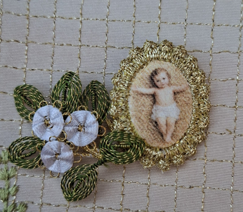 Heiligenbild  HB-CH-E255  Jesulein auf Stroh   mit Goldrand  22x30mm