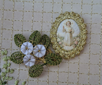 Heiligenbild  HB-CH-E305  Jesulein  mit Goldrand  22x30mm