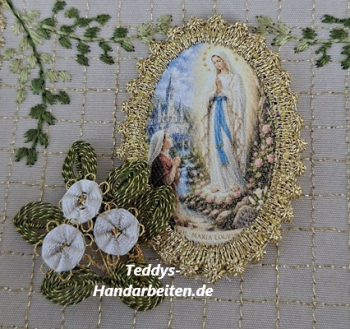 Heiligenbild  HB-CH-H265  Madonna v. Lourdes  mit Goldrand  32x46mm