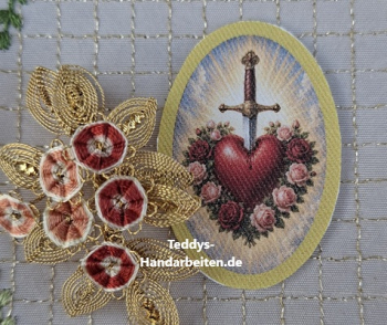 Heiligenbild  HB-CH-H291  Herz mit Blütenrand  ohne Stickrand 30x45mm