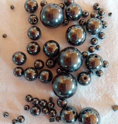 Flohmarkt: 300g  Hematit Perlen Mix  FL3070   3-14mm